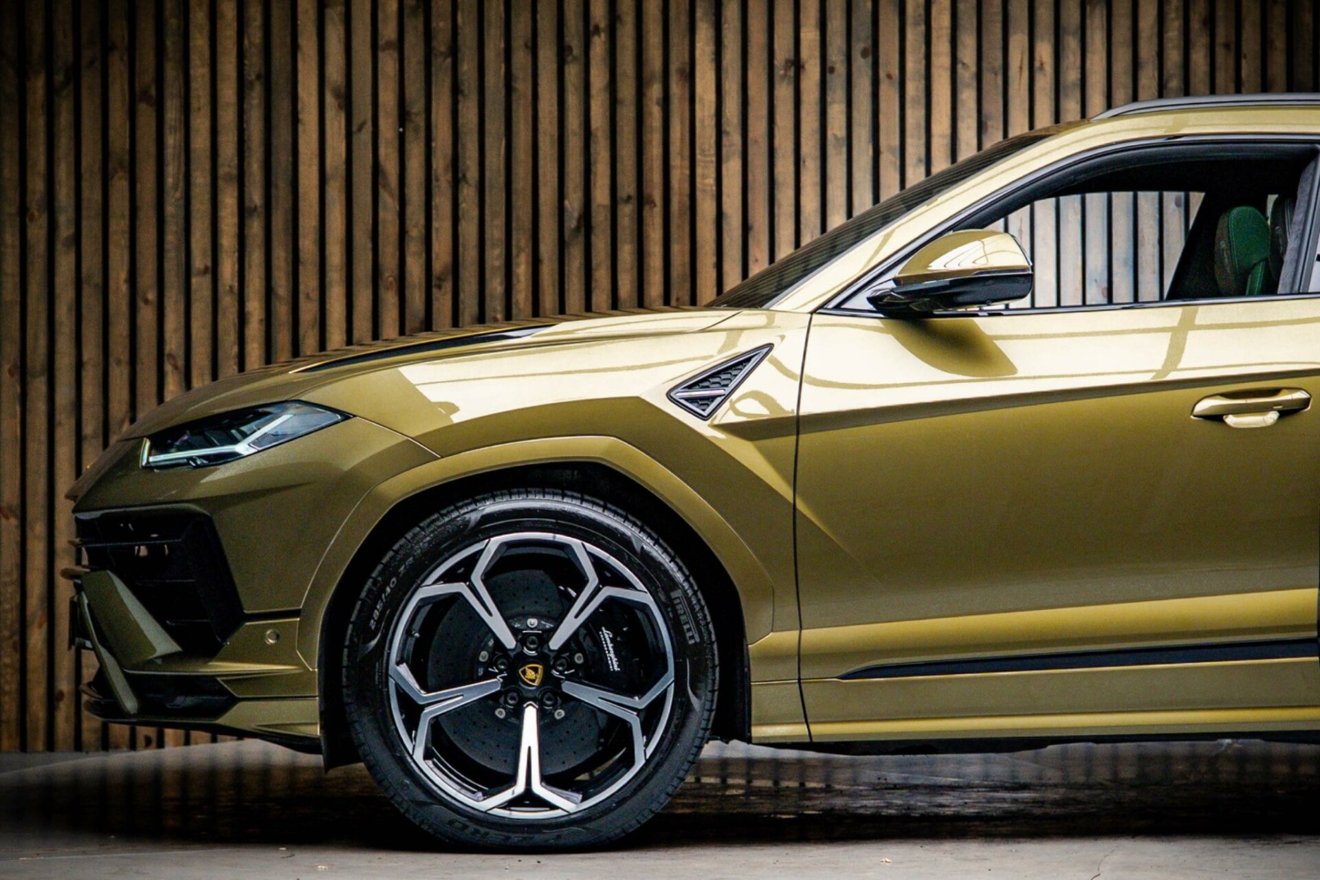 Lamborghini URUS