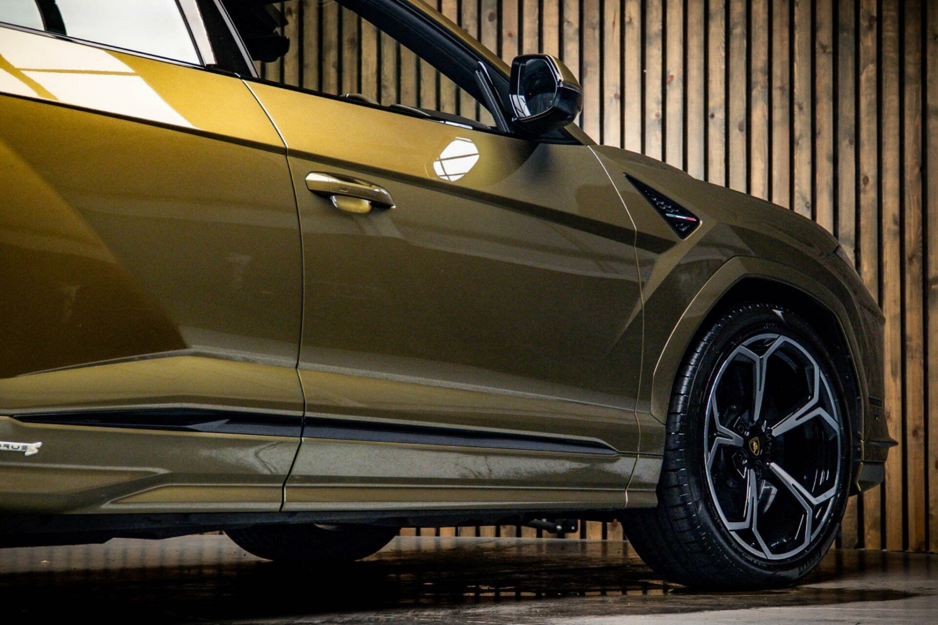 Lamborghini URUS