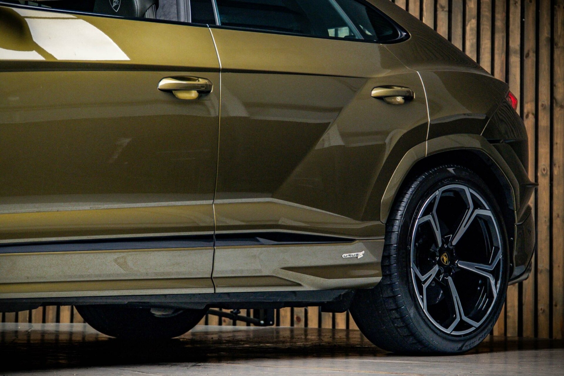 Lamborghini URUS