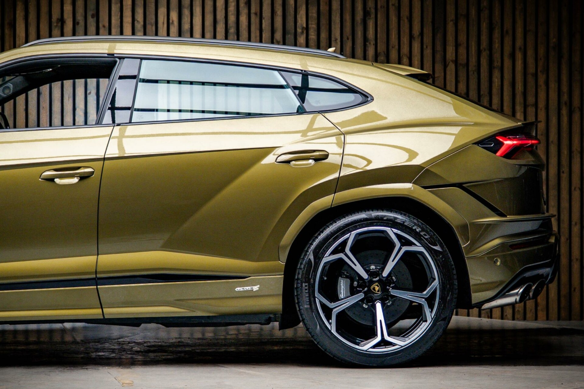 Lamborghini URUS