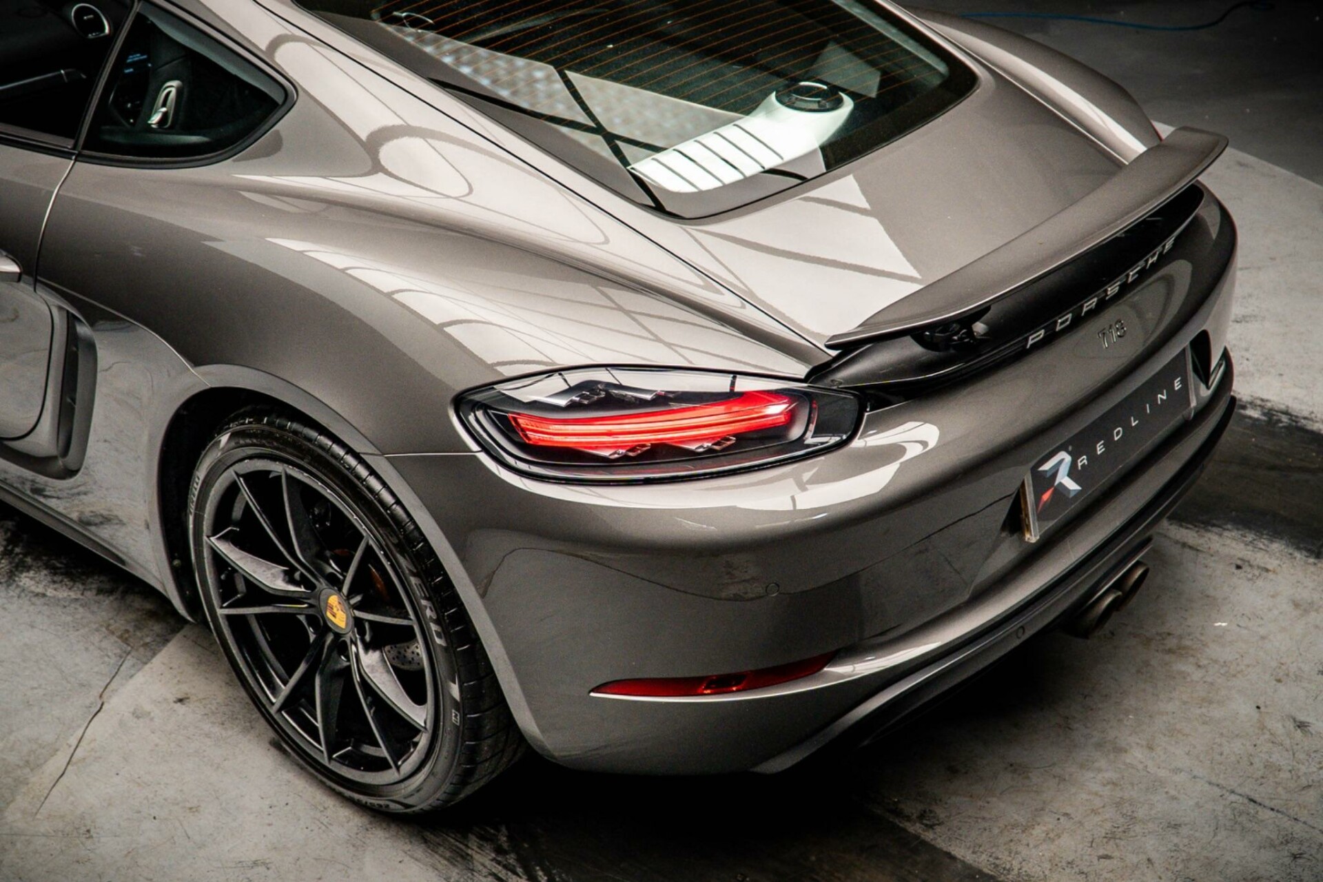 Porsche 718