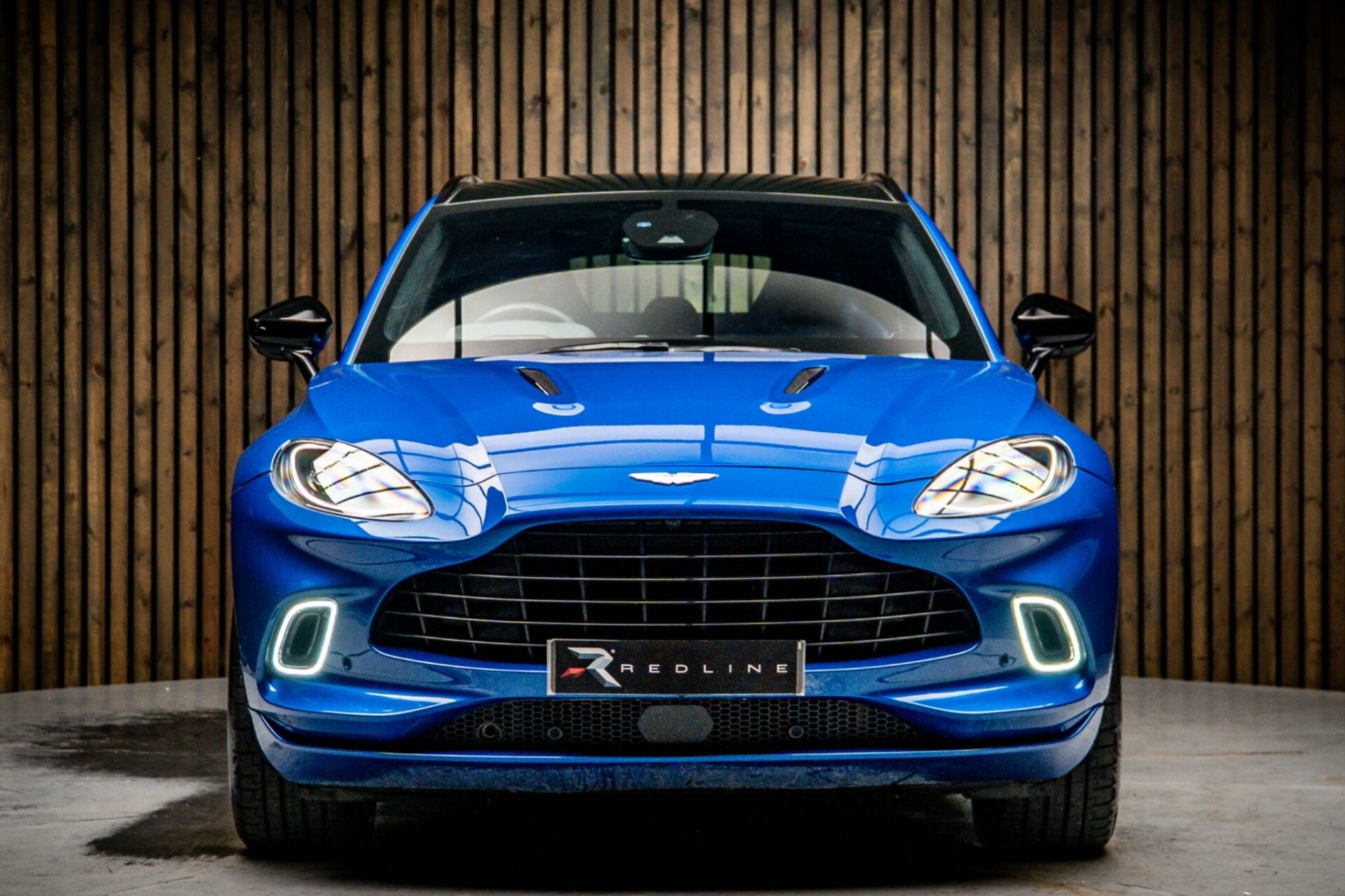 Aston Martin DBX
