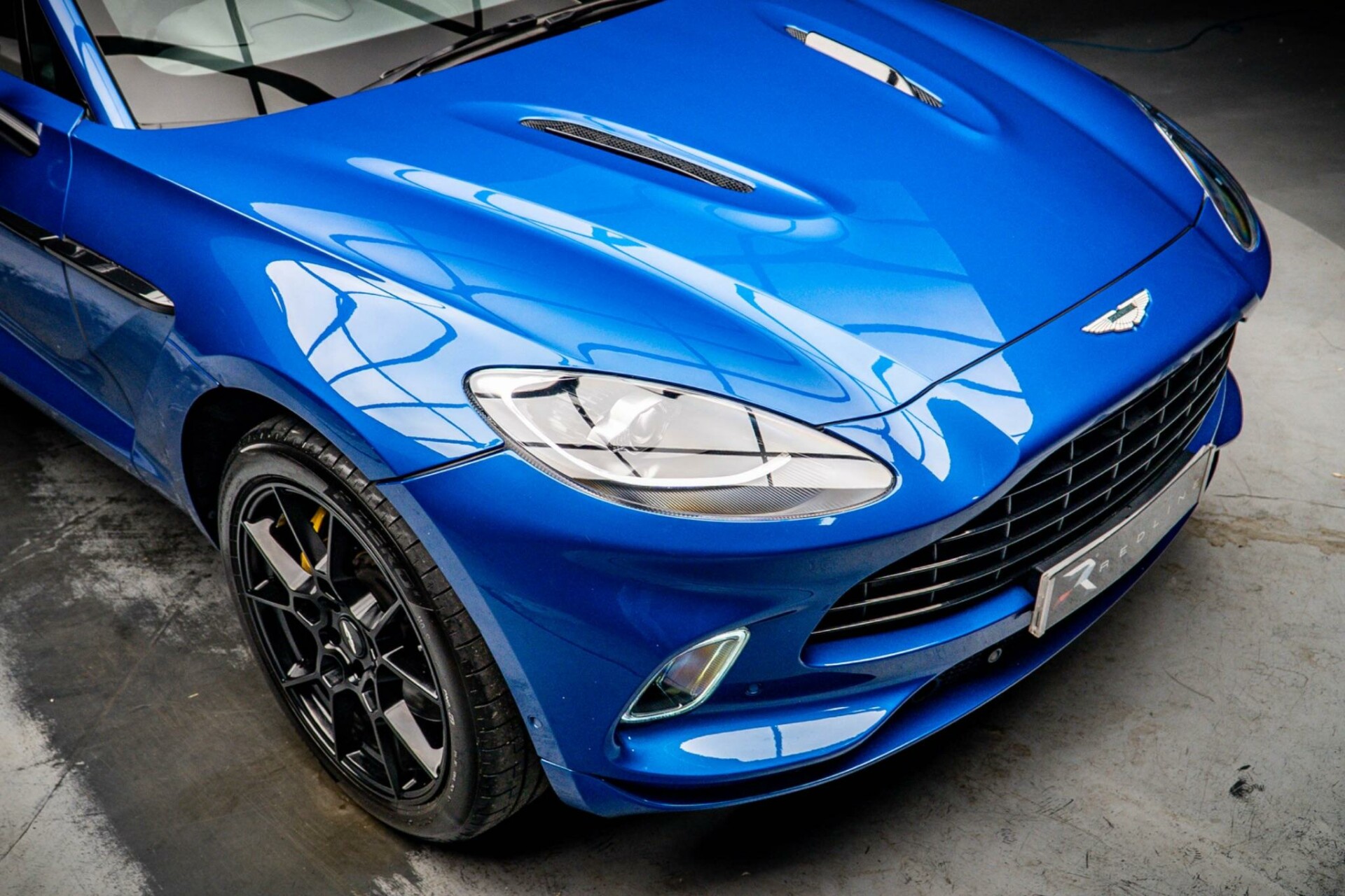 Aston Martin DBX