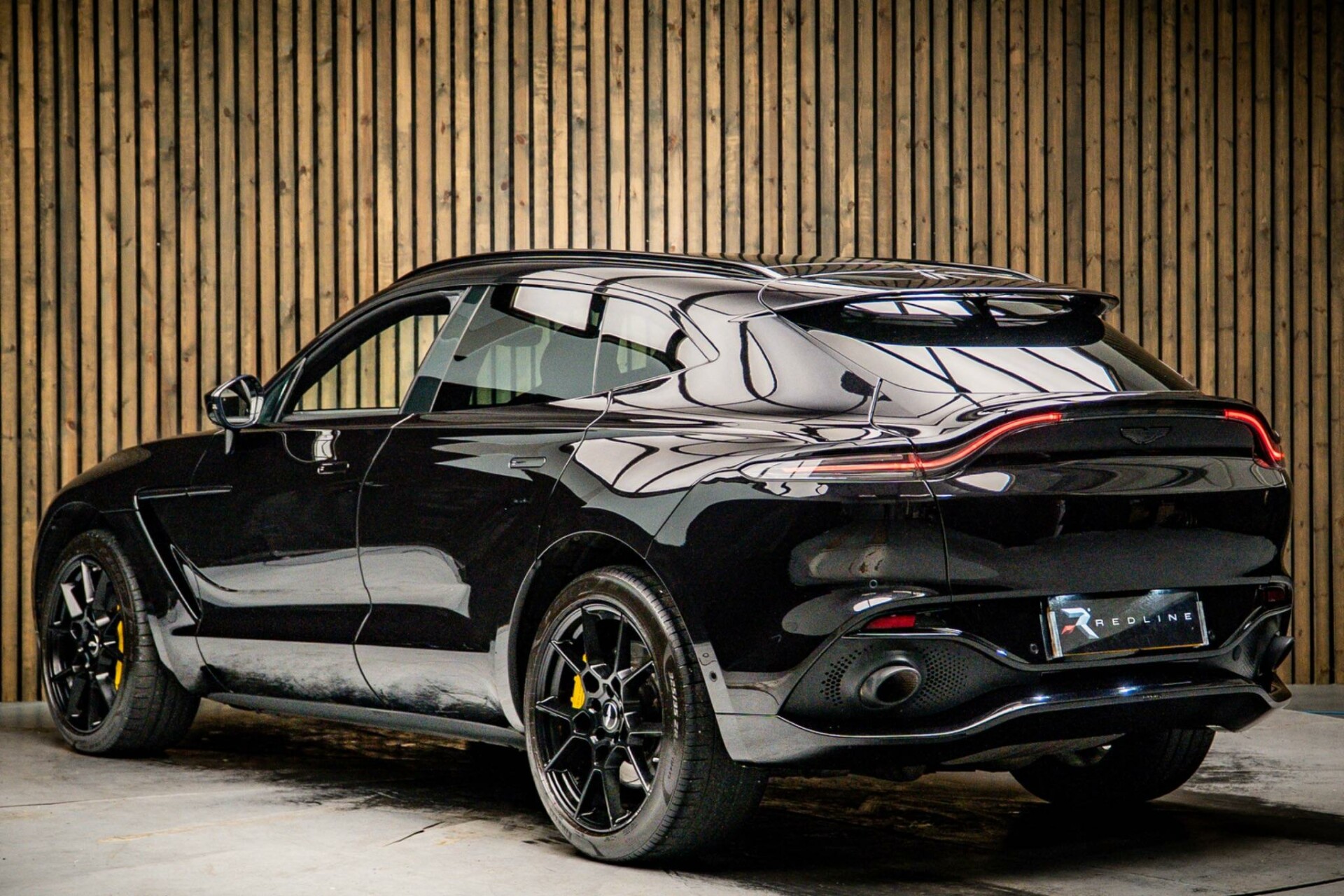 Aston Martin DBX