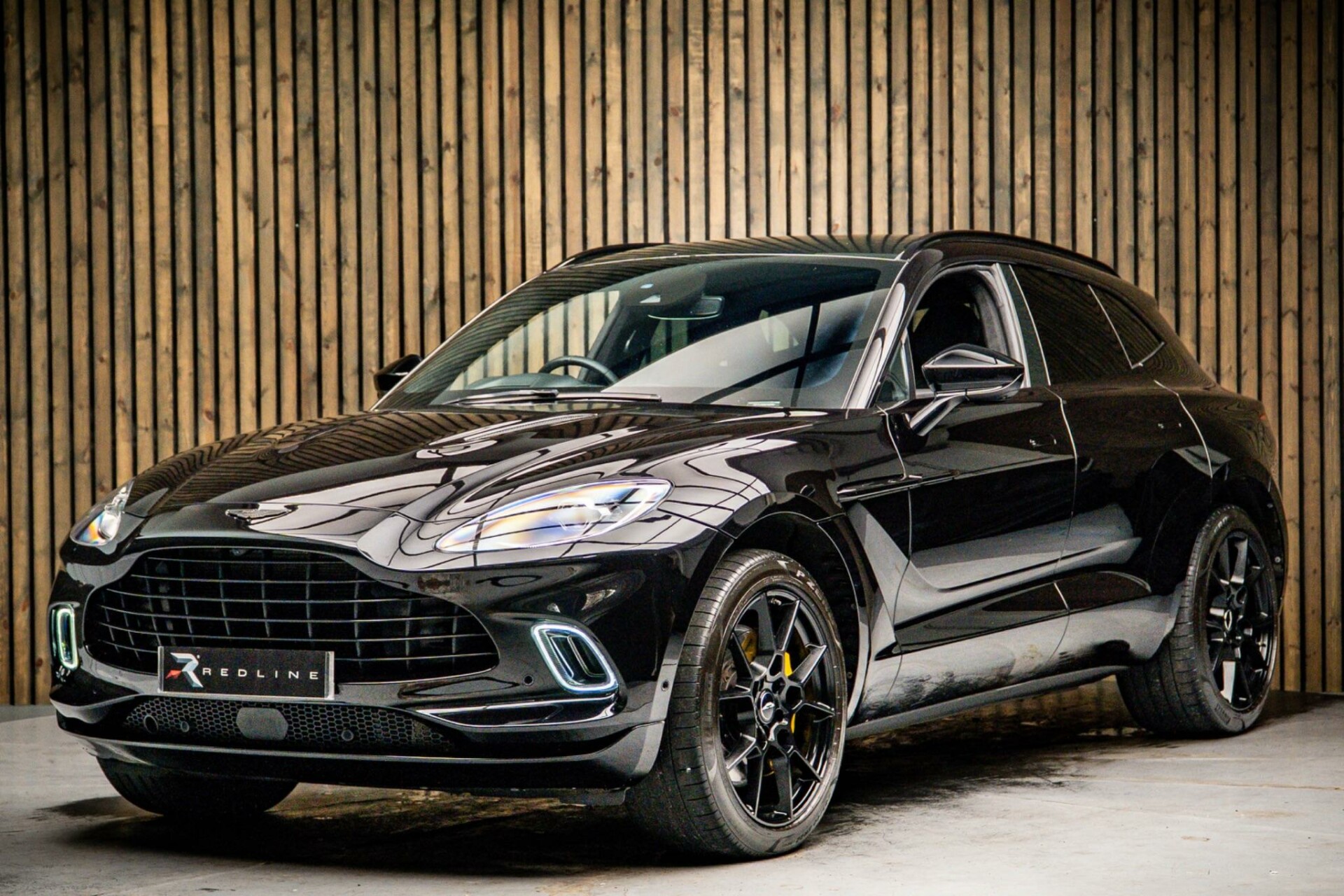 Aston Martin DBX