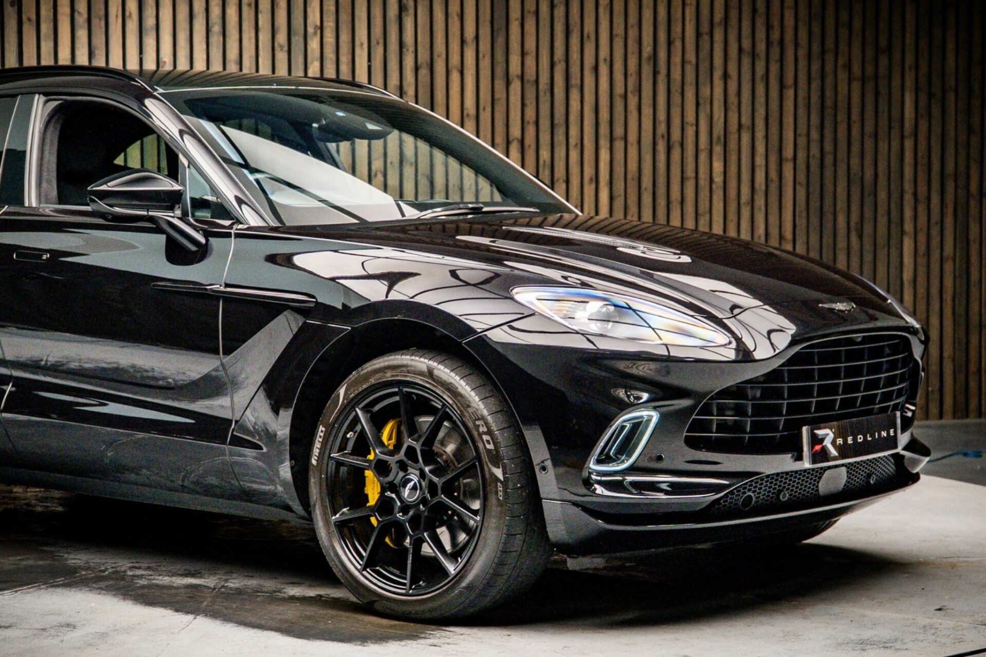 Aston Martin DBX