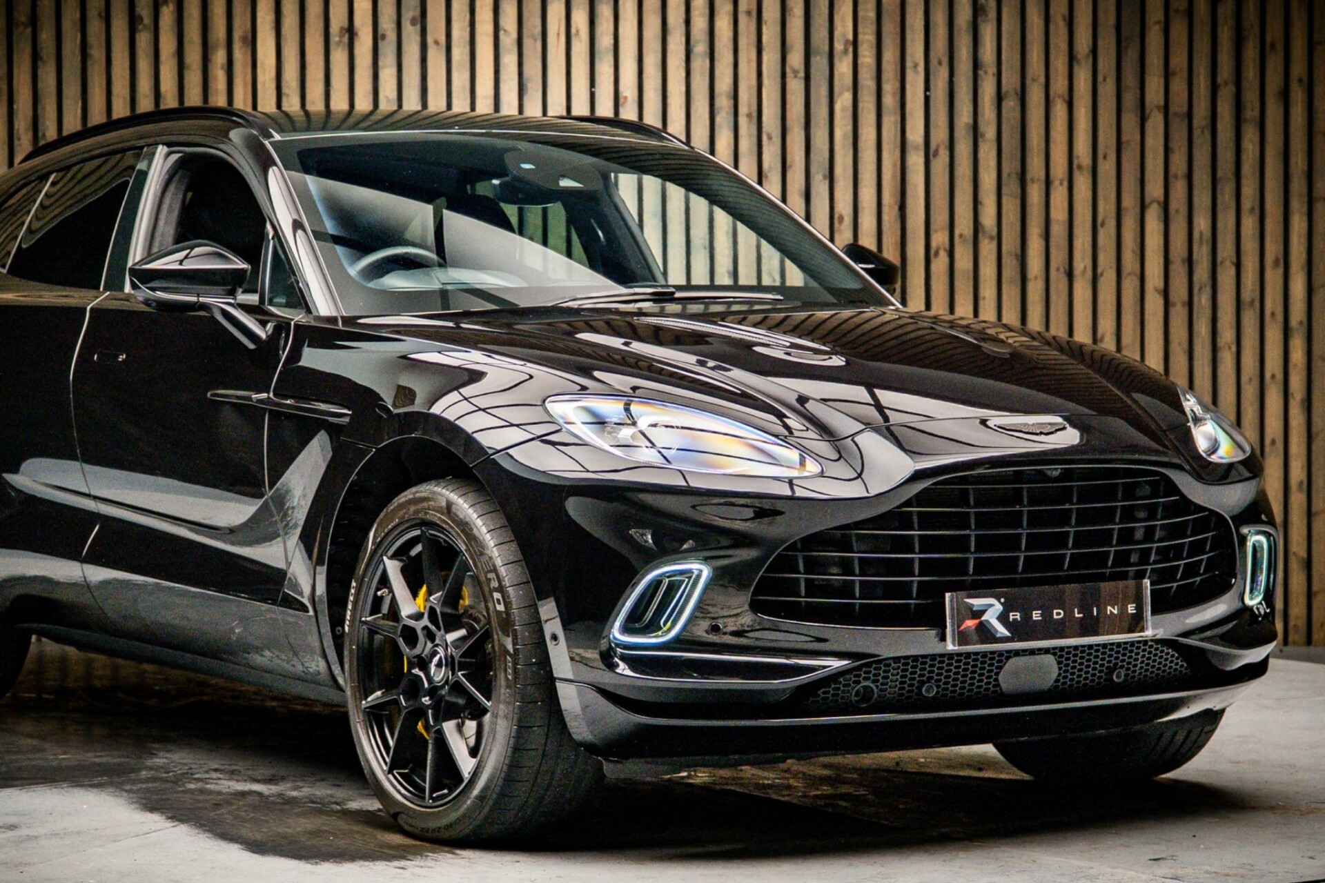 Aston Martin DBX
