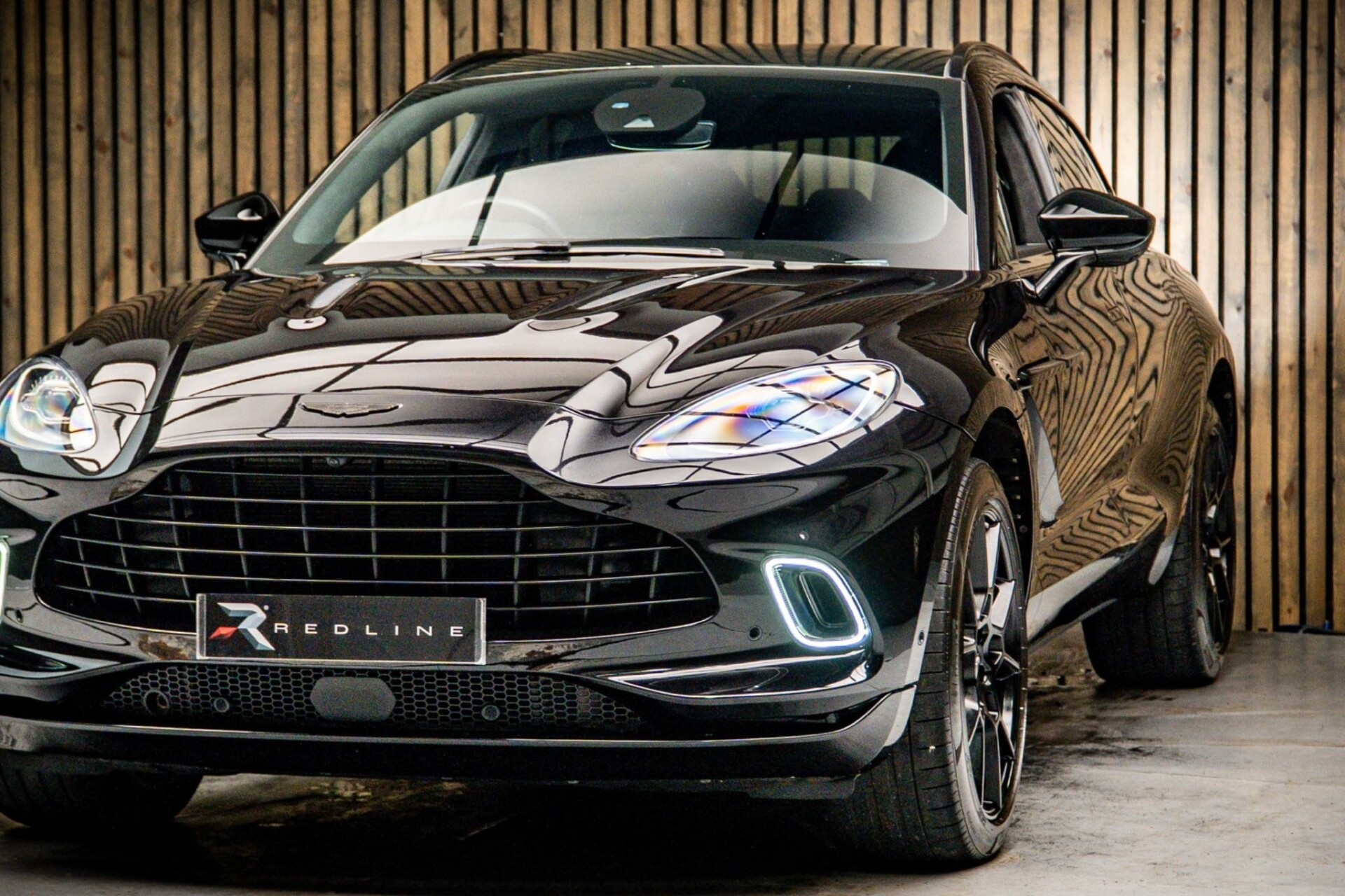 Aston Martin DBX