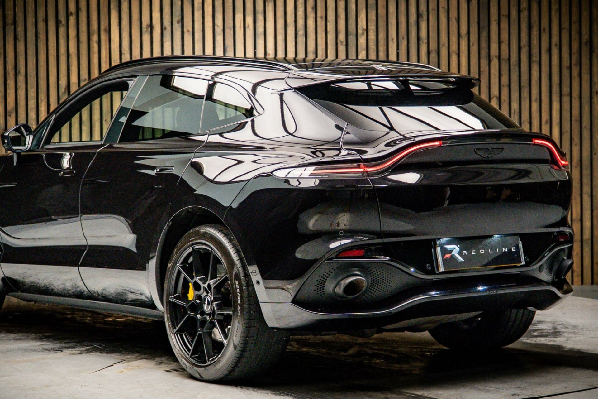 Aston Martin DBX