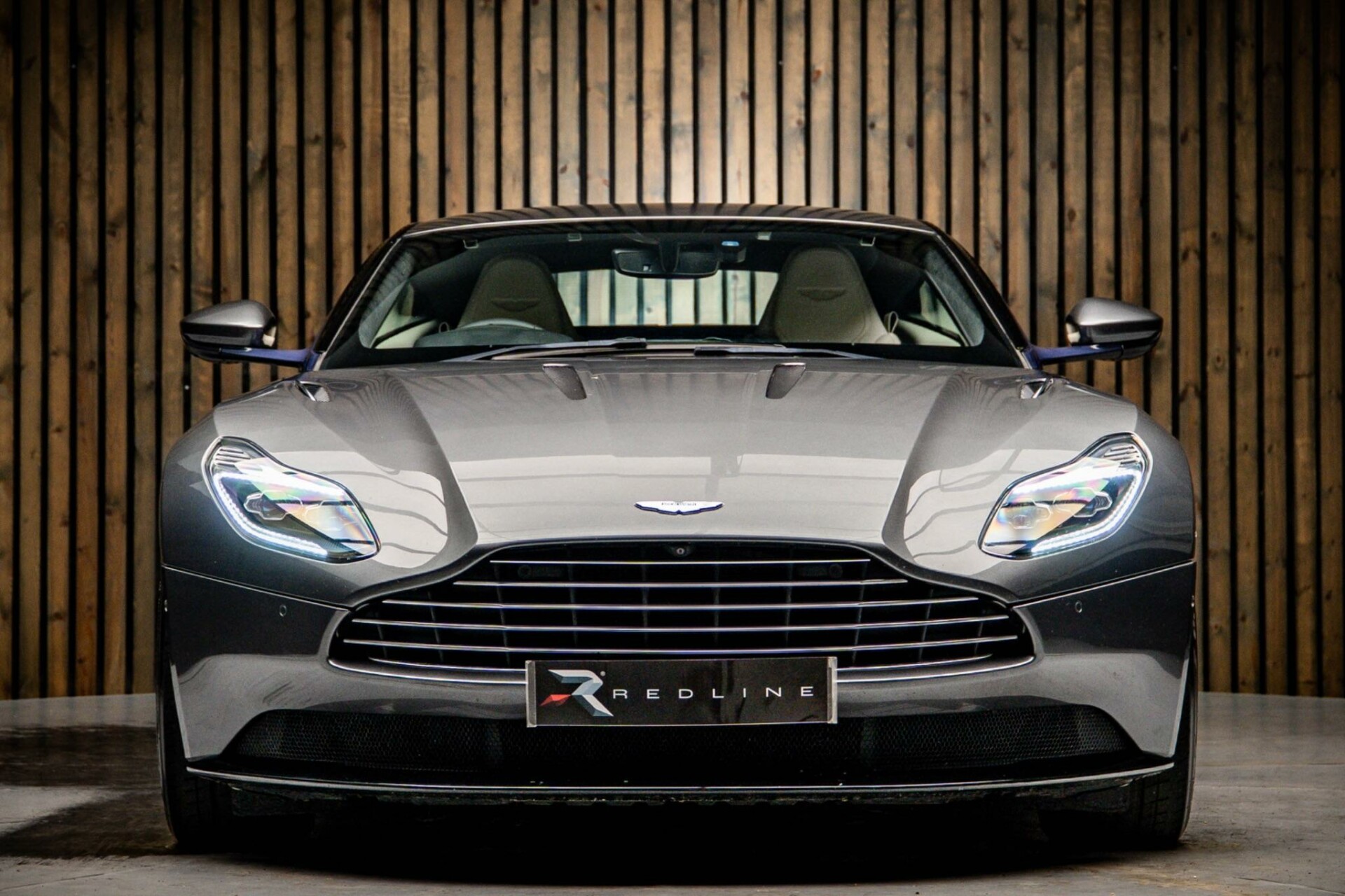 Aston Martin DB11