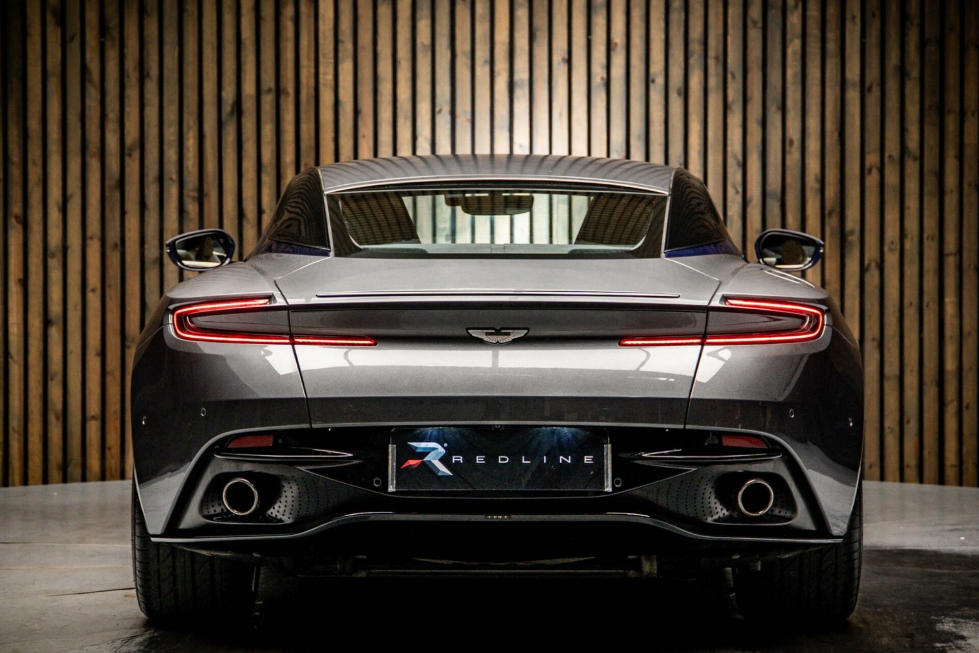 Aston Martin DB11