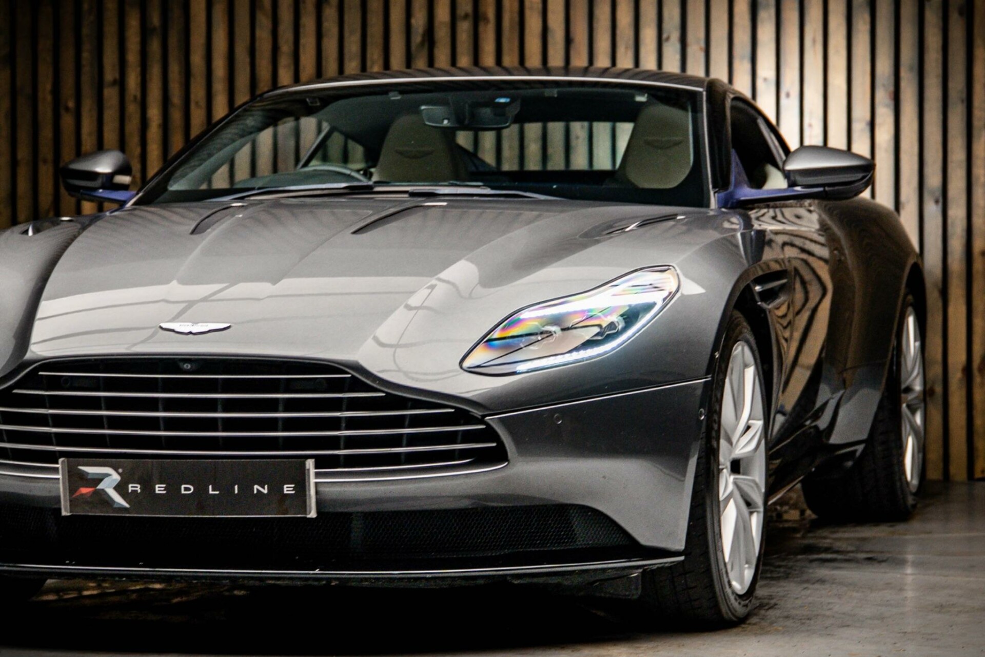 Aston Martin DB11