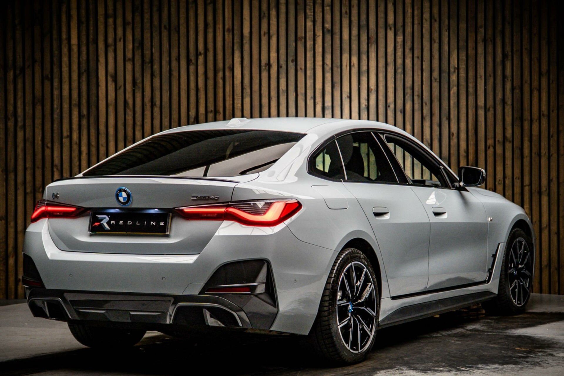 BMW i4
