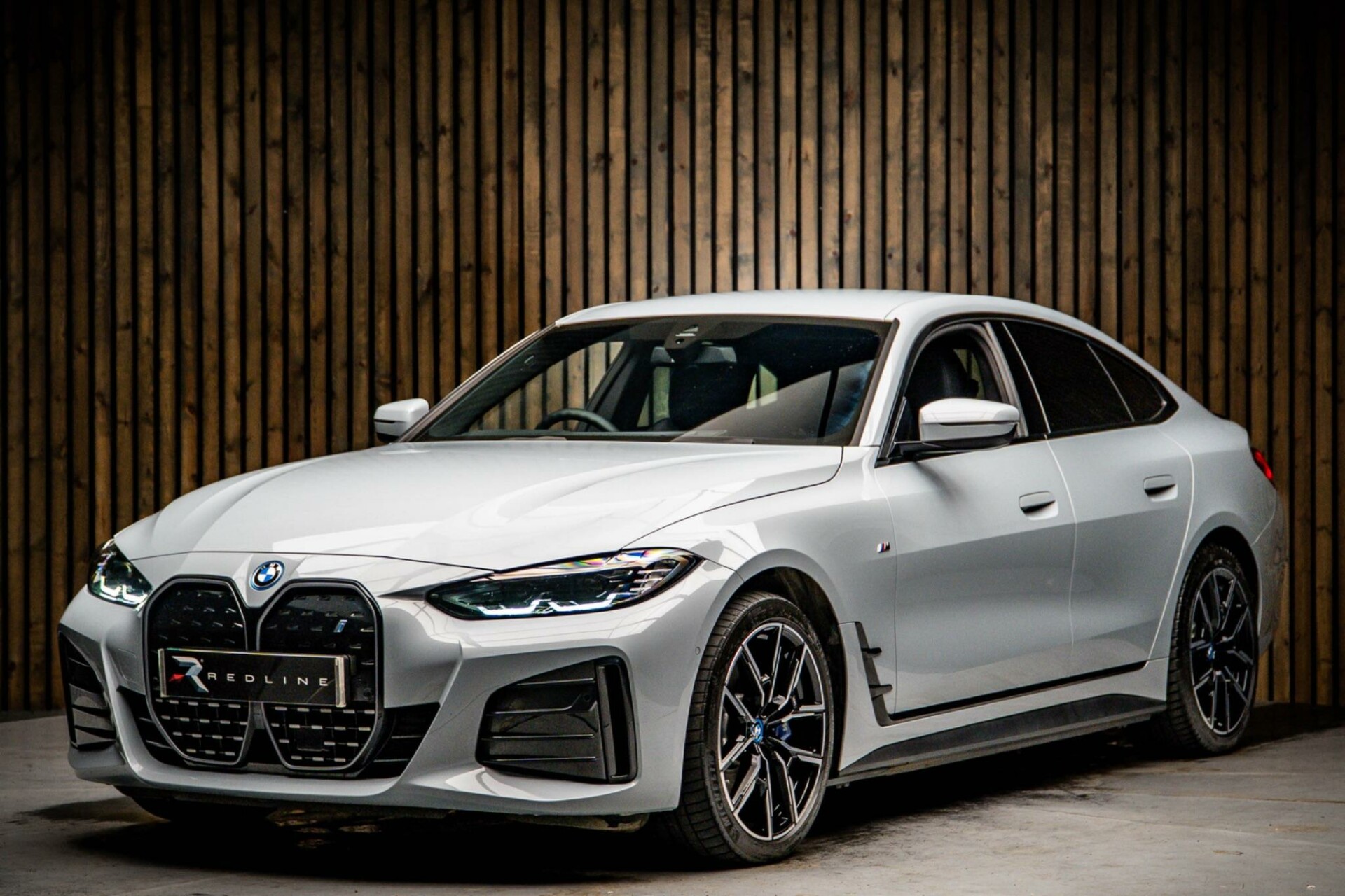 BMW i4