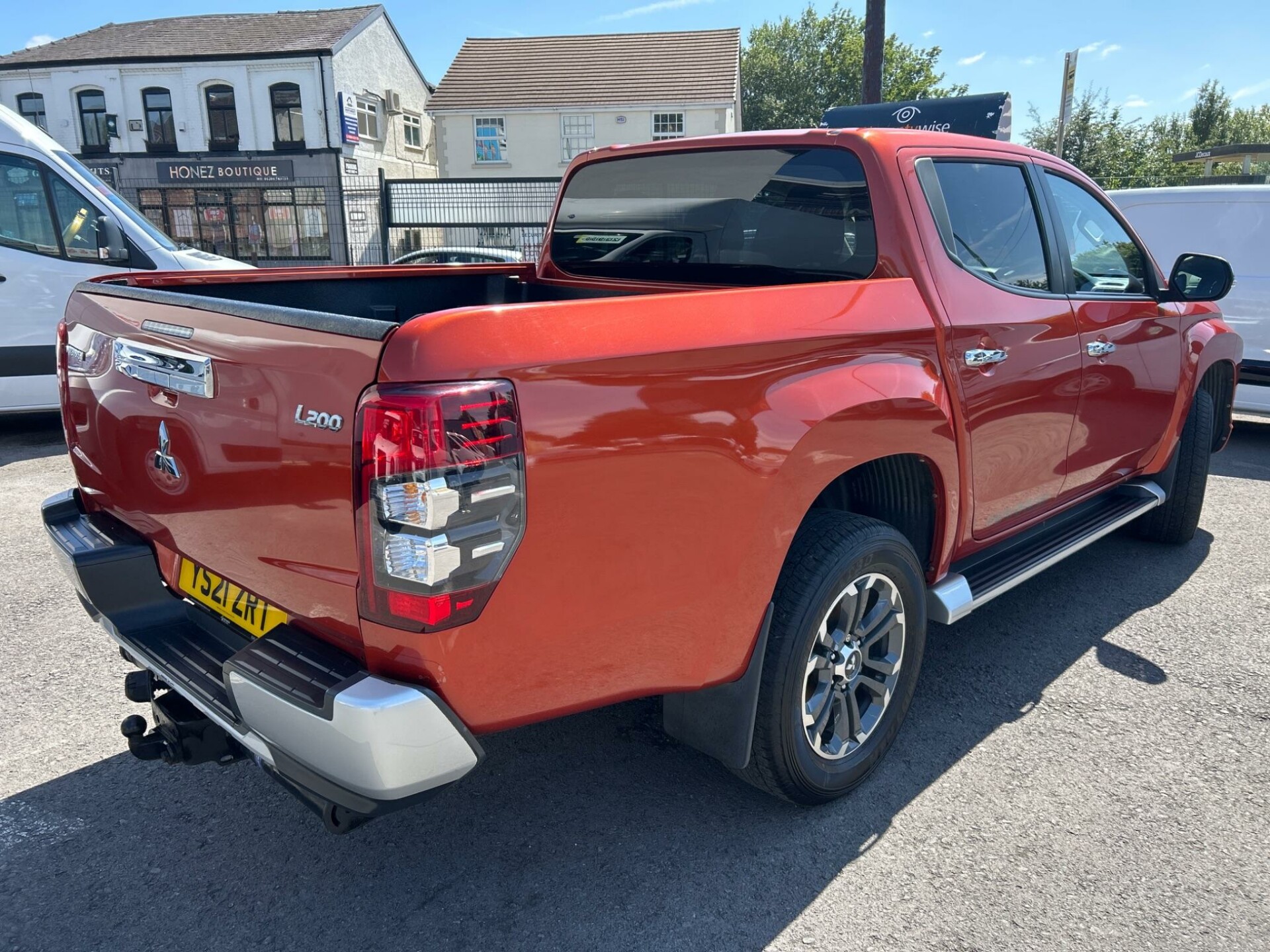 Mitsubishi L200