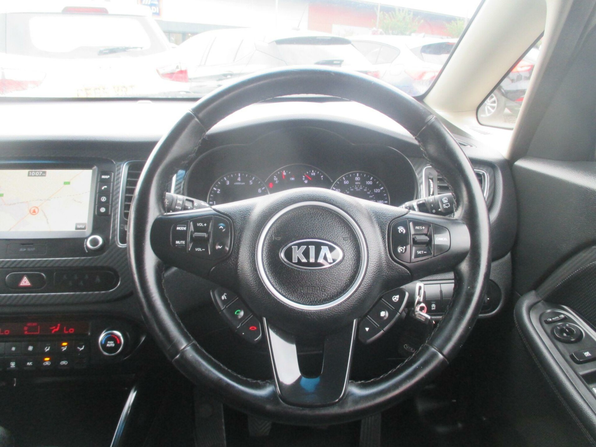 Kia Carens