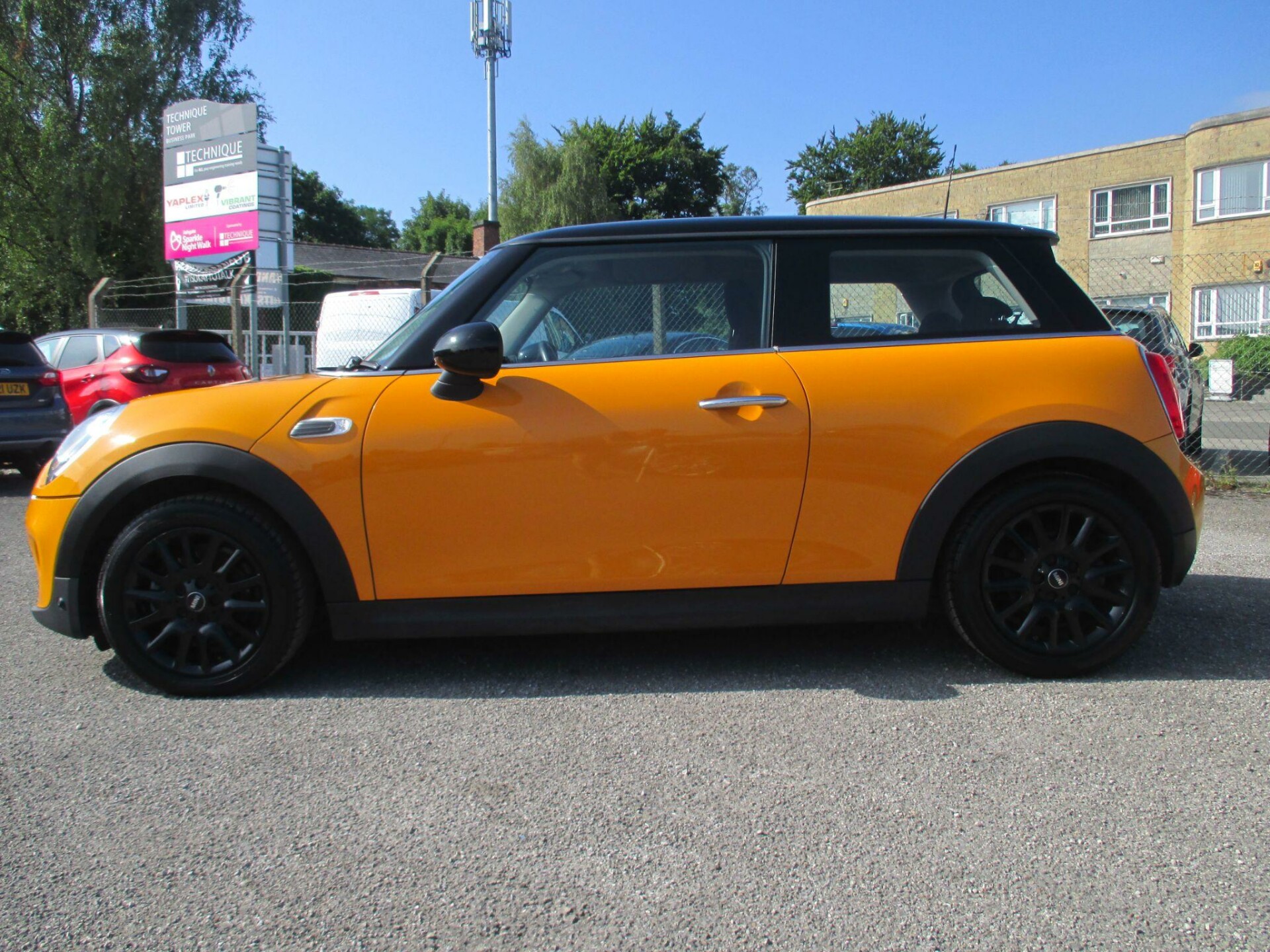 MINI Hatch