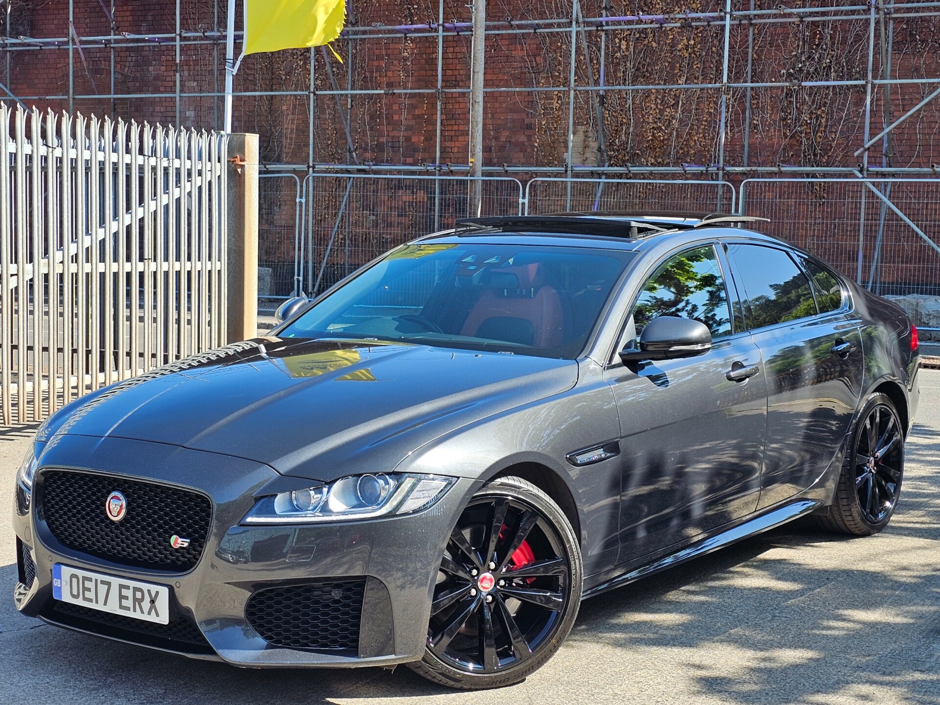 Jaguar XF