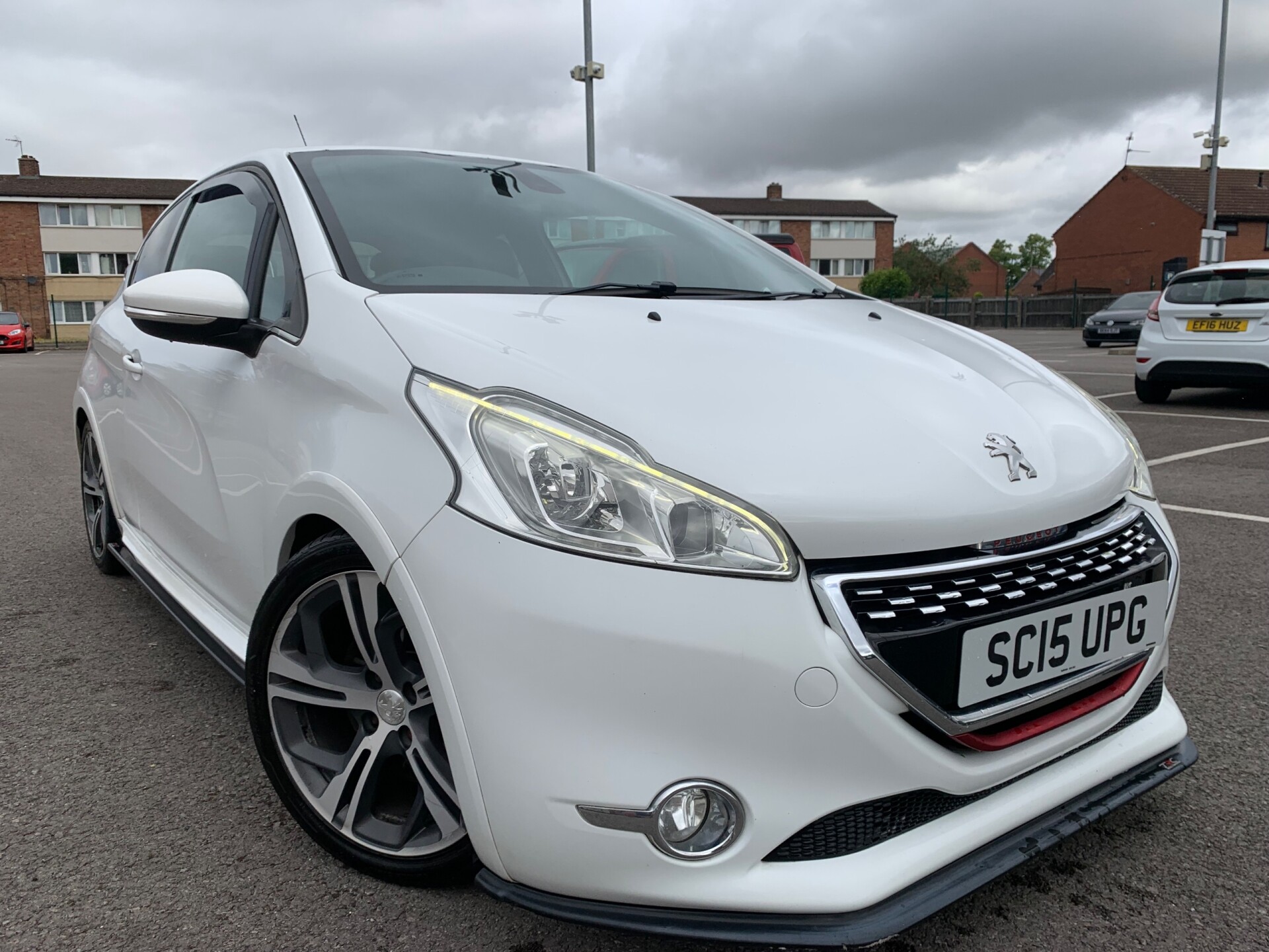 Peugeot 208