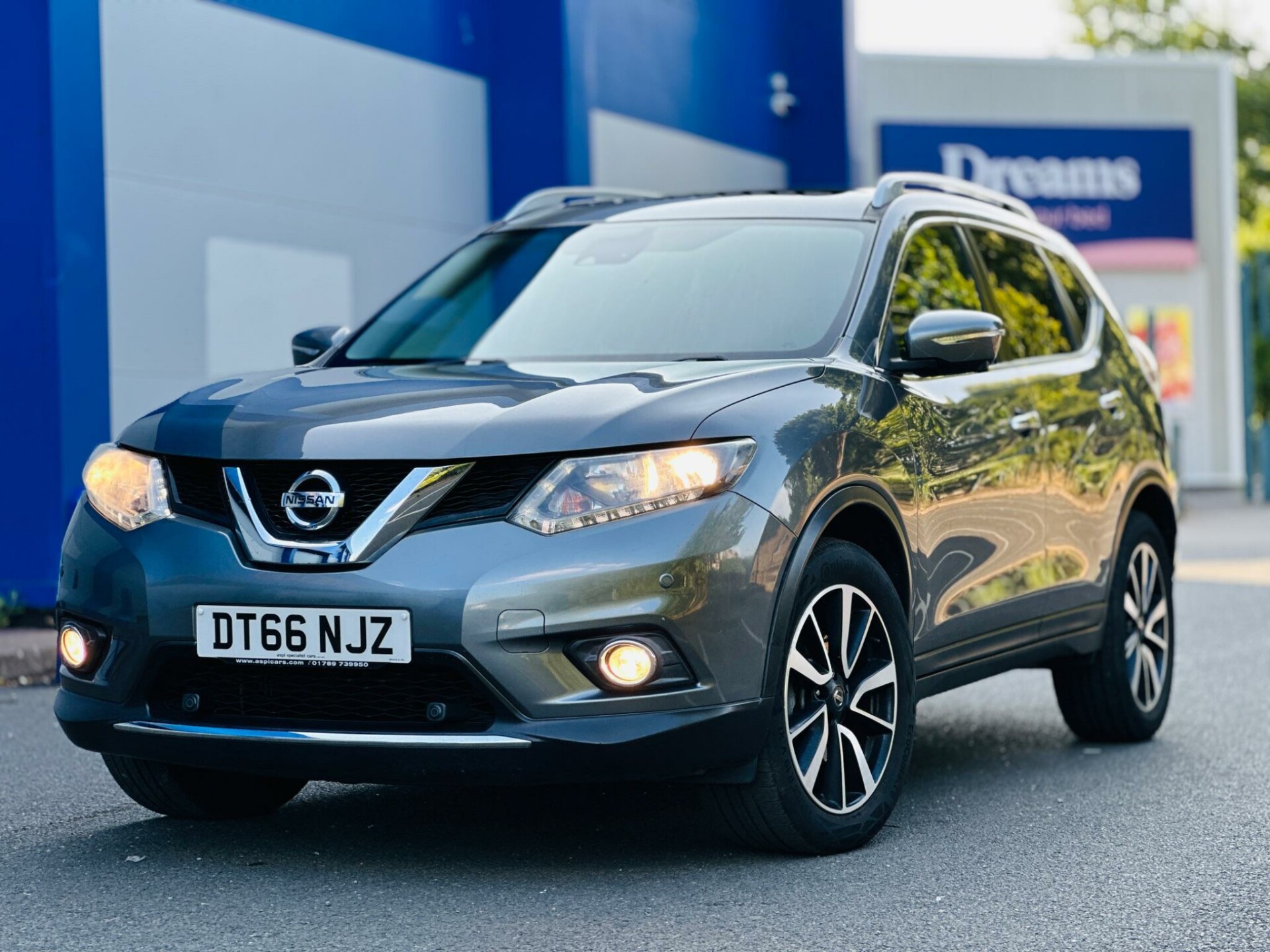 Nissan X Trail