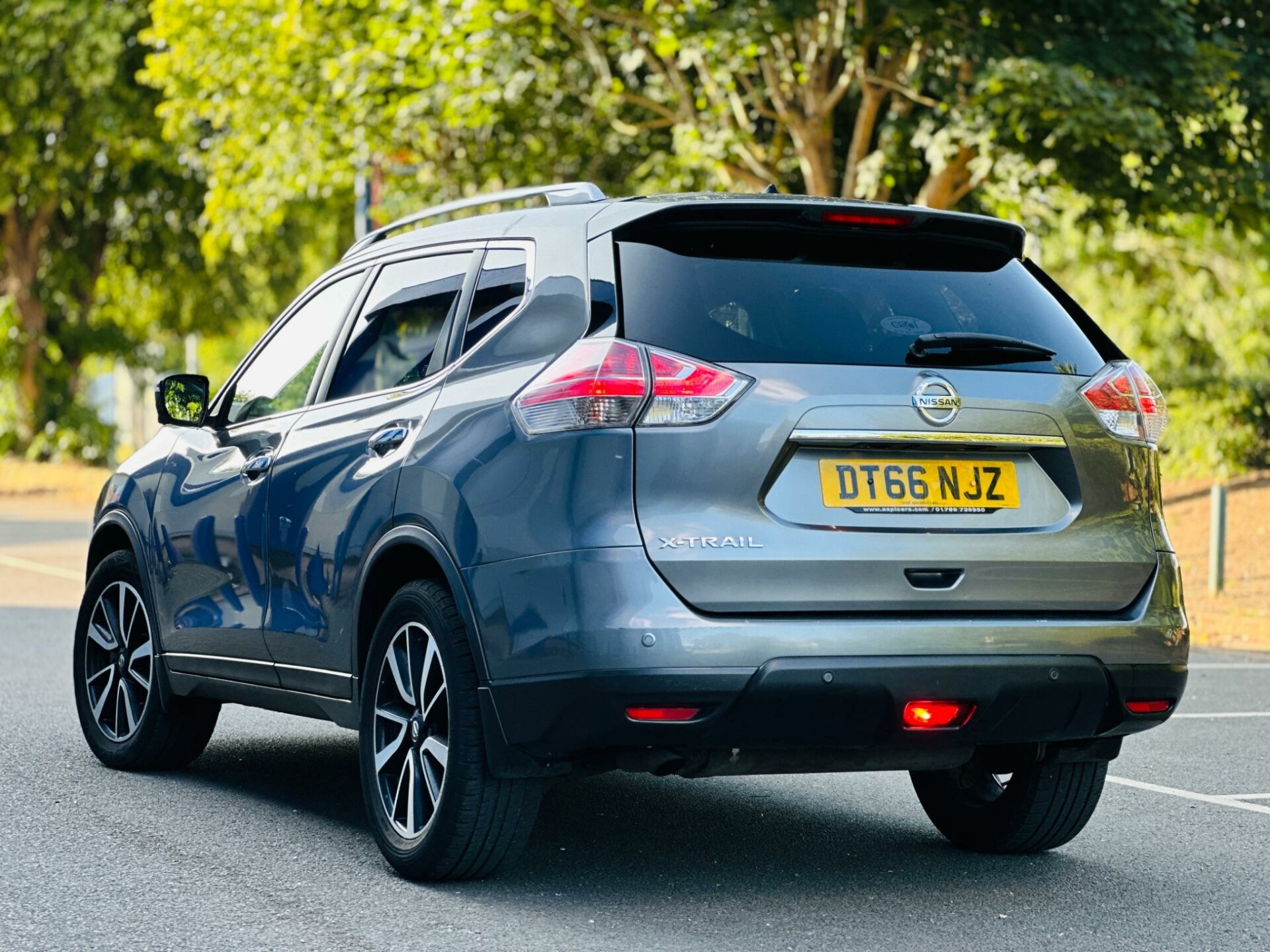 Nissan X Trail