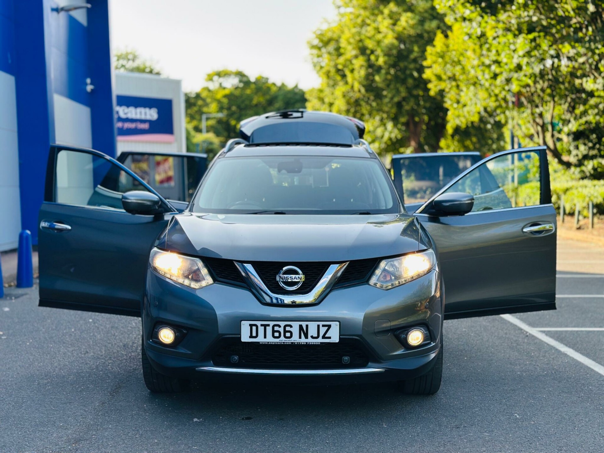Nissan X Trail