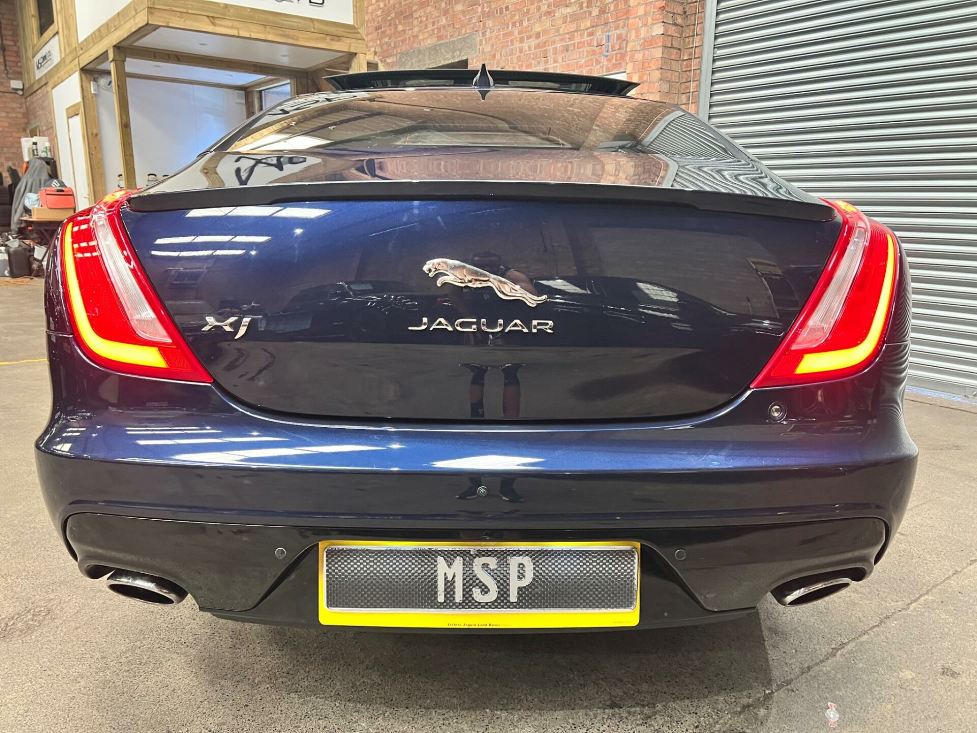 Jaguar XJ