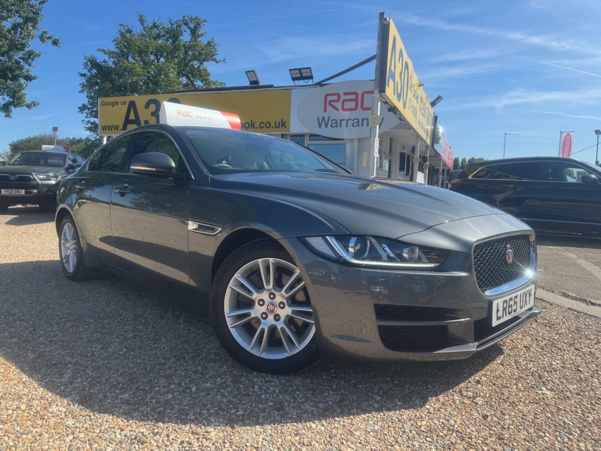 Jaguar XE