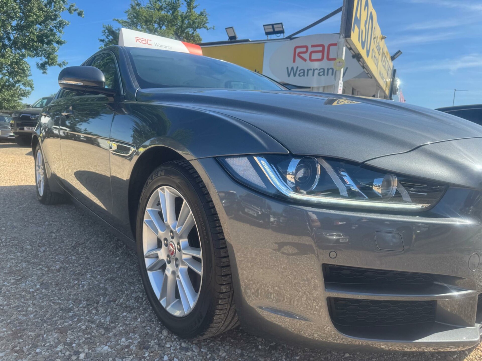 Jaguar XE