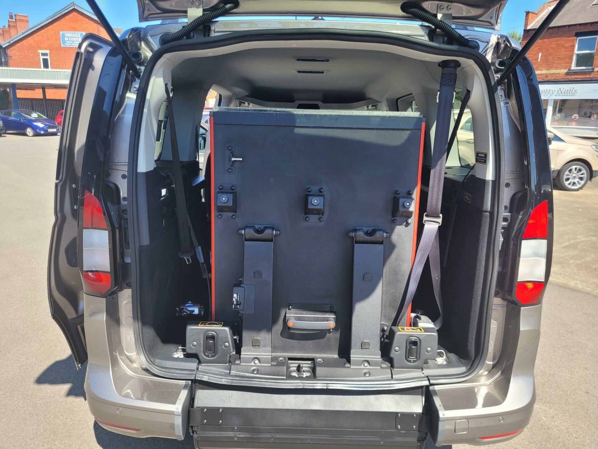 Ford Tourneo