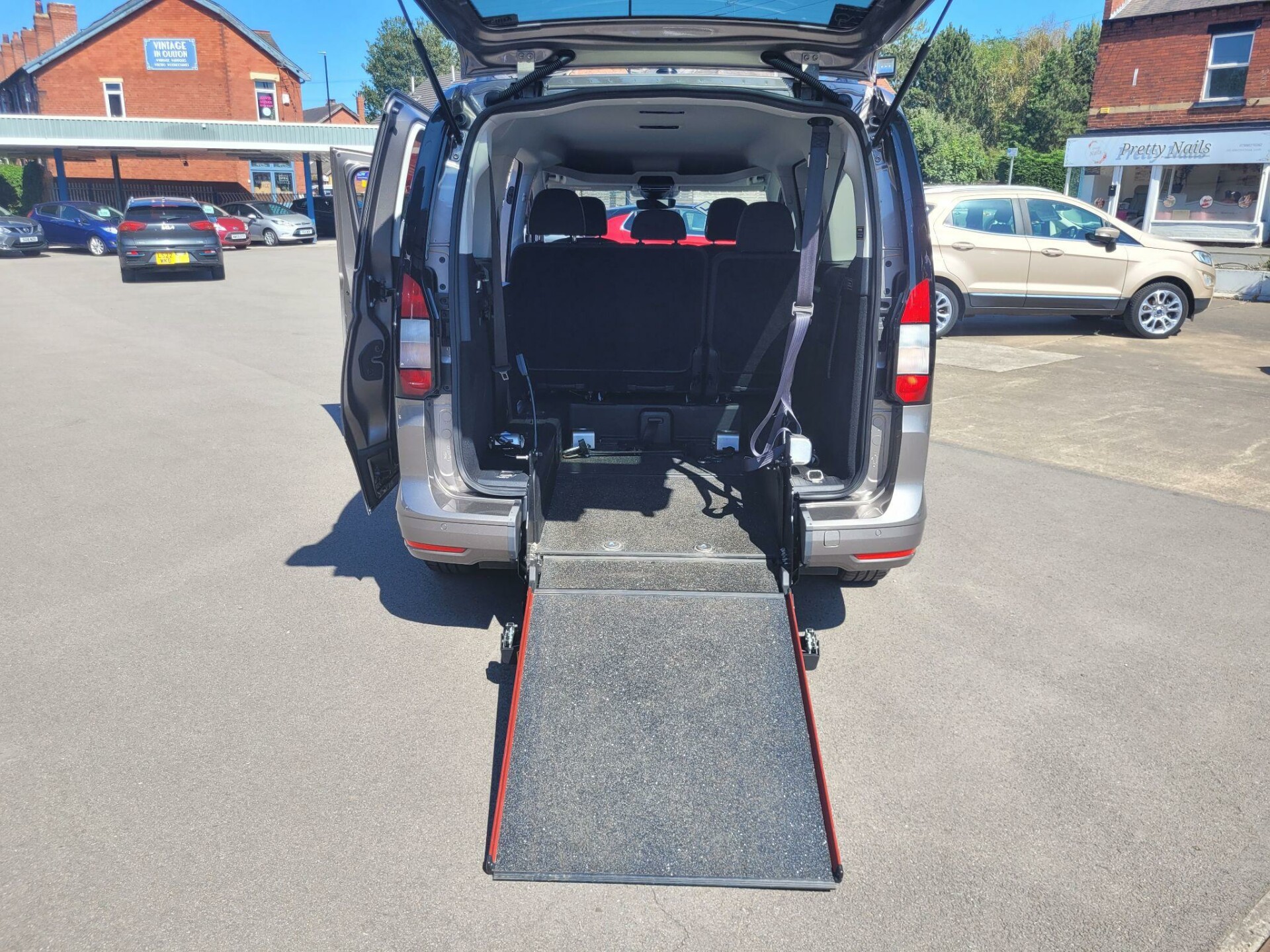 Ford Tourneo