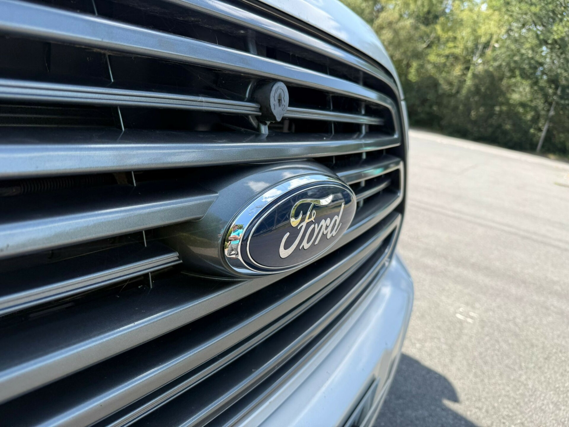 Ford Tessoro 483