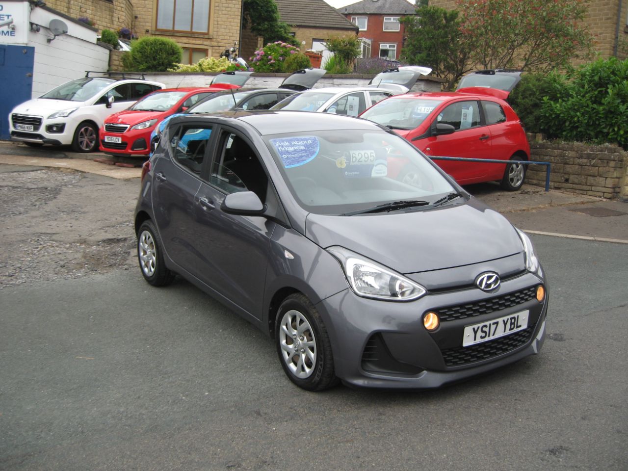 Hyundai i10