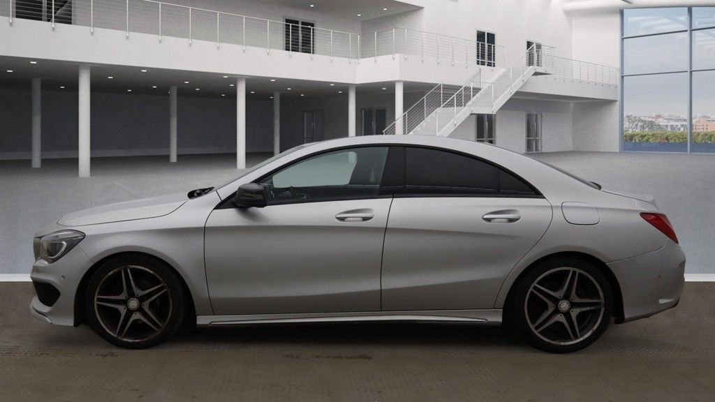 Mercedes Benz CLA