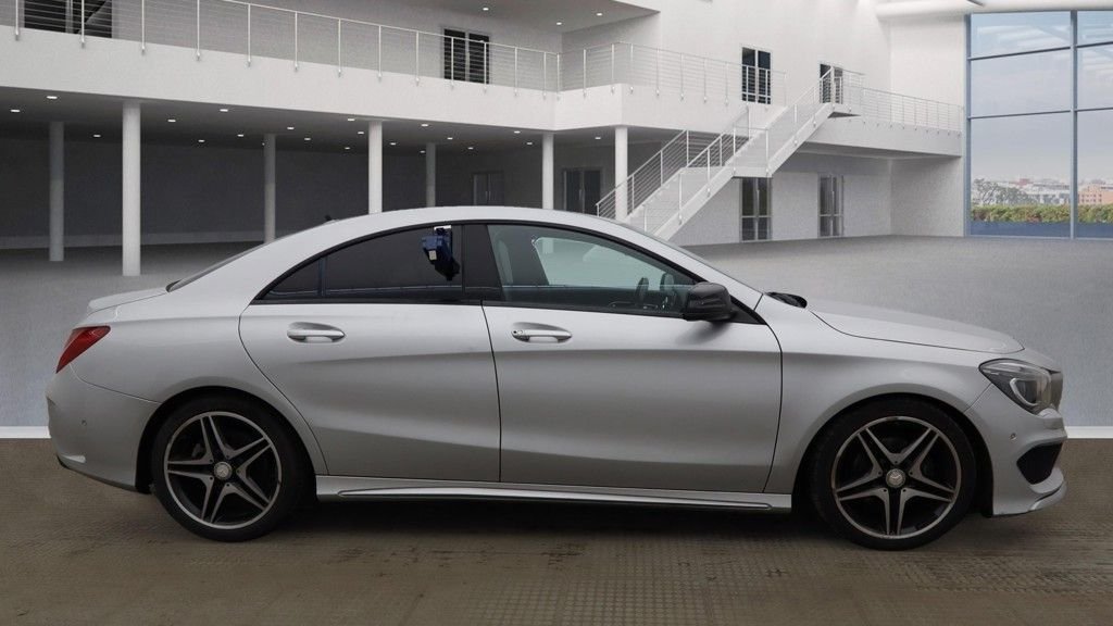 Mercedes Benz CLA