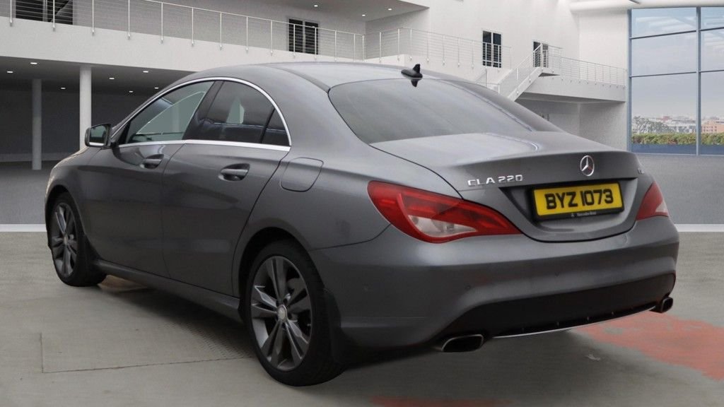 Mercedes Benz CLA