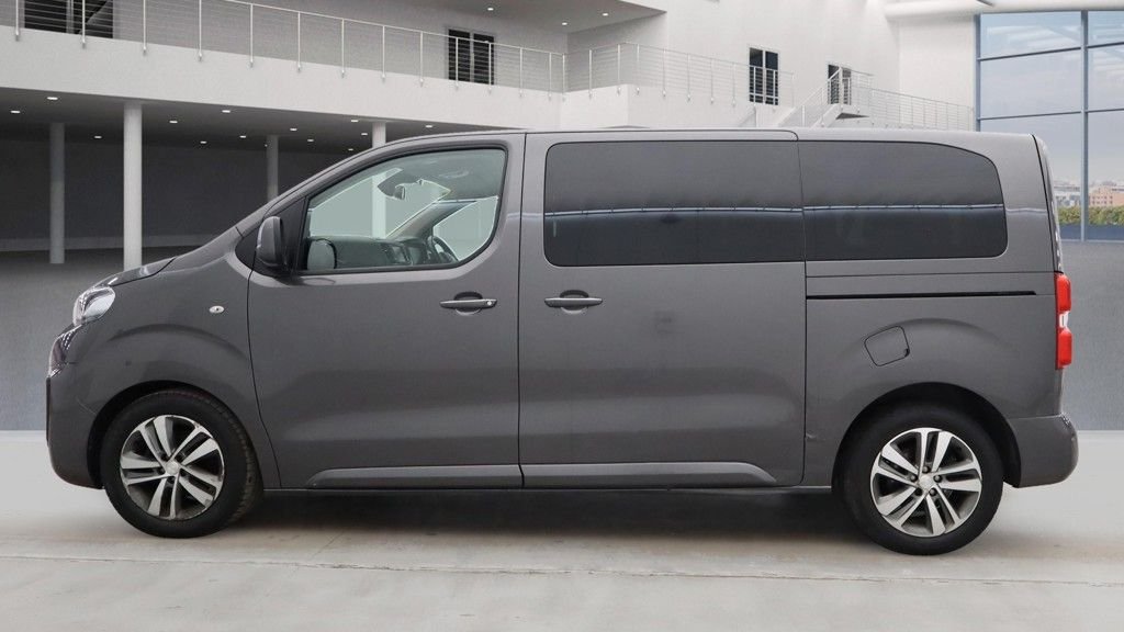 Peugeot Traveller