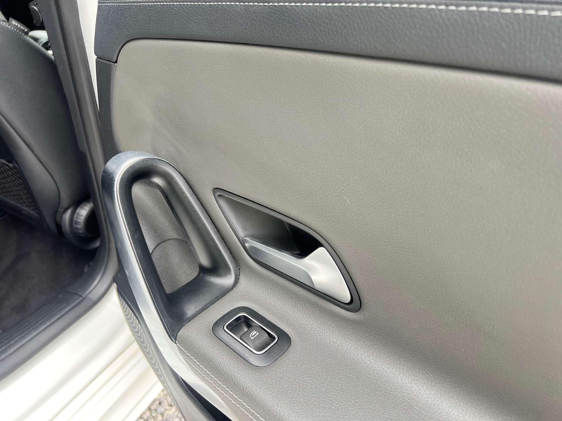 Mercedes Benz CLA