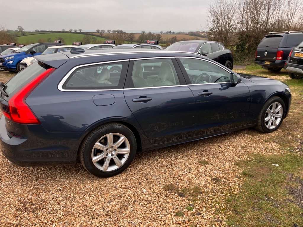 Volvo V90