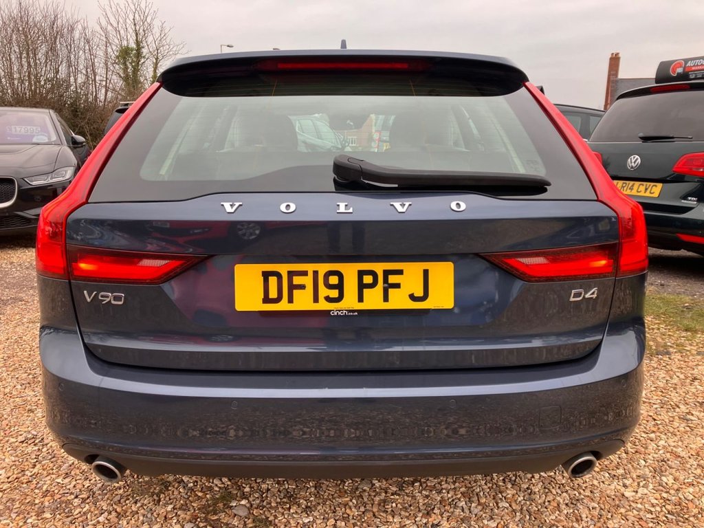 Volvo V90