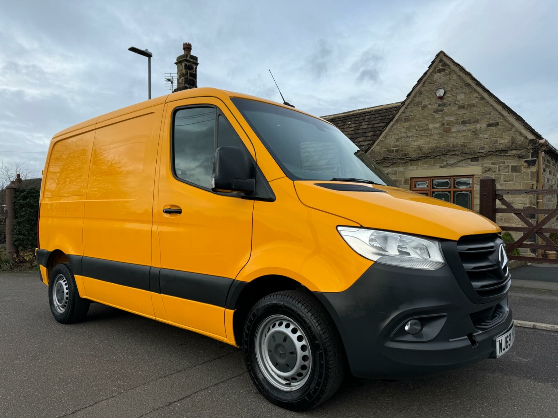 Mercedes Benz Sprinter