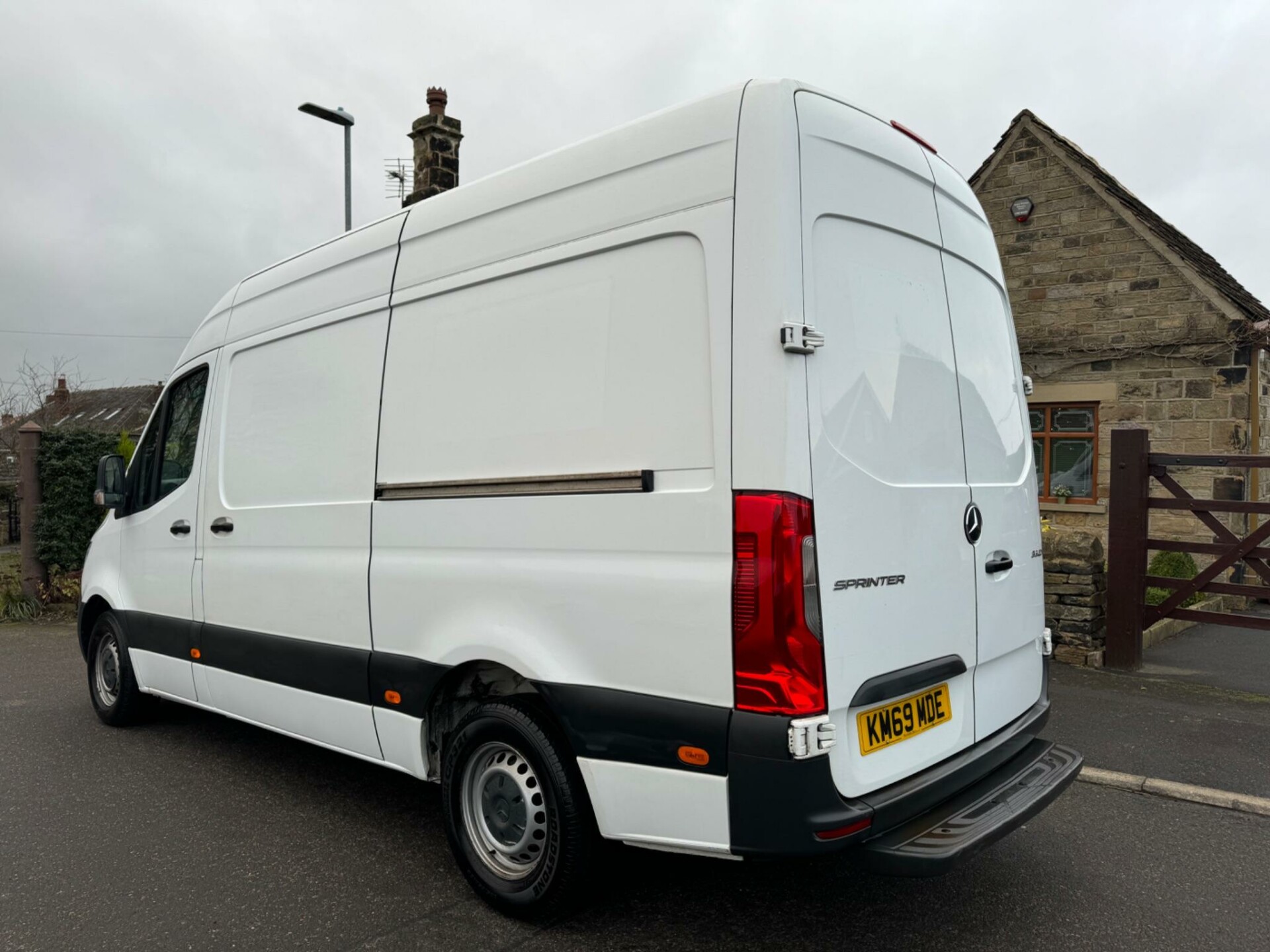 Mercedes Benz Sprinter