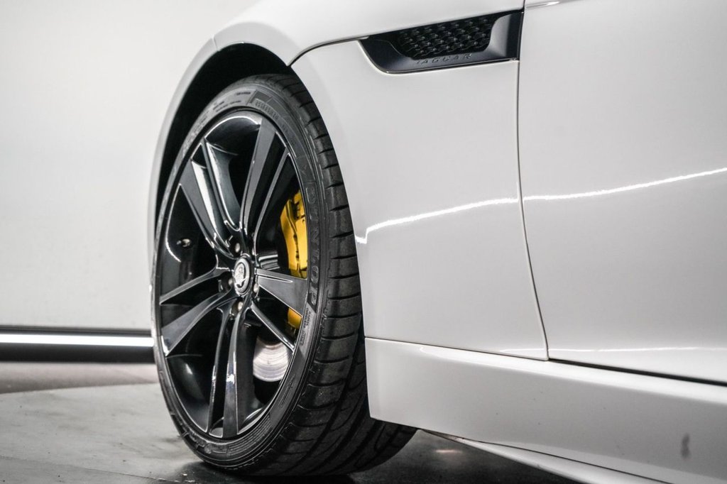 Jaguar F Type