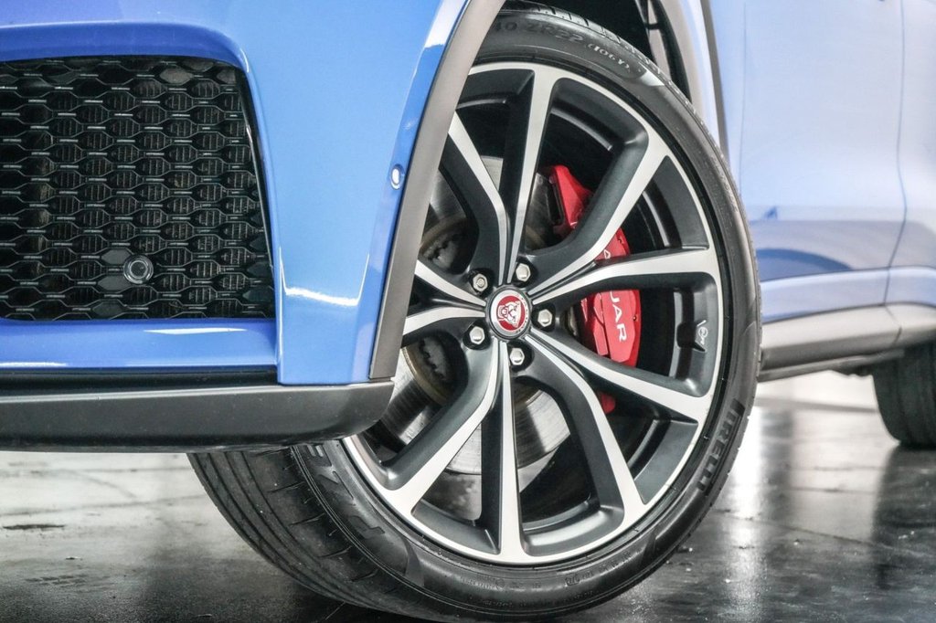 Jaguar F Pace
