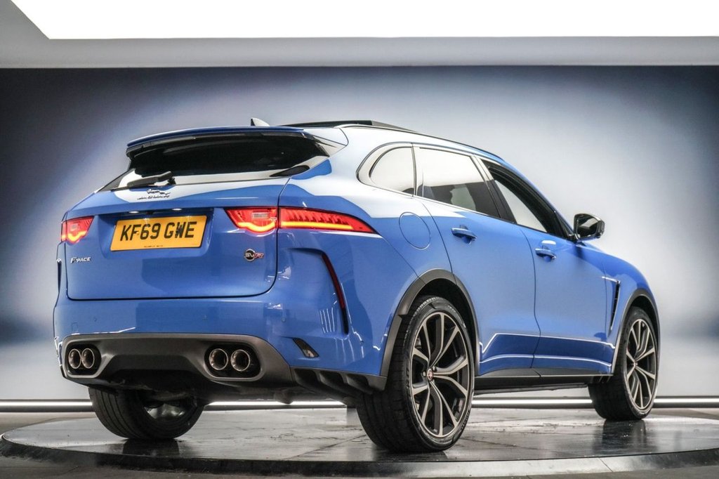 Jaguar F Pace