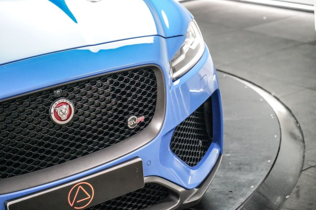 Jaguar F Pace