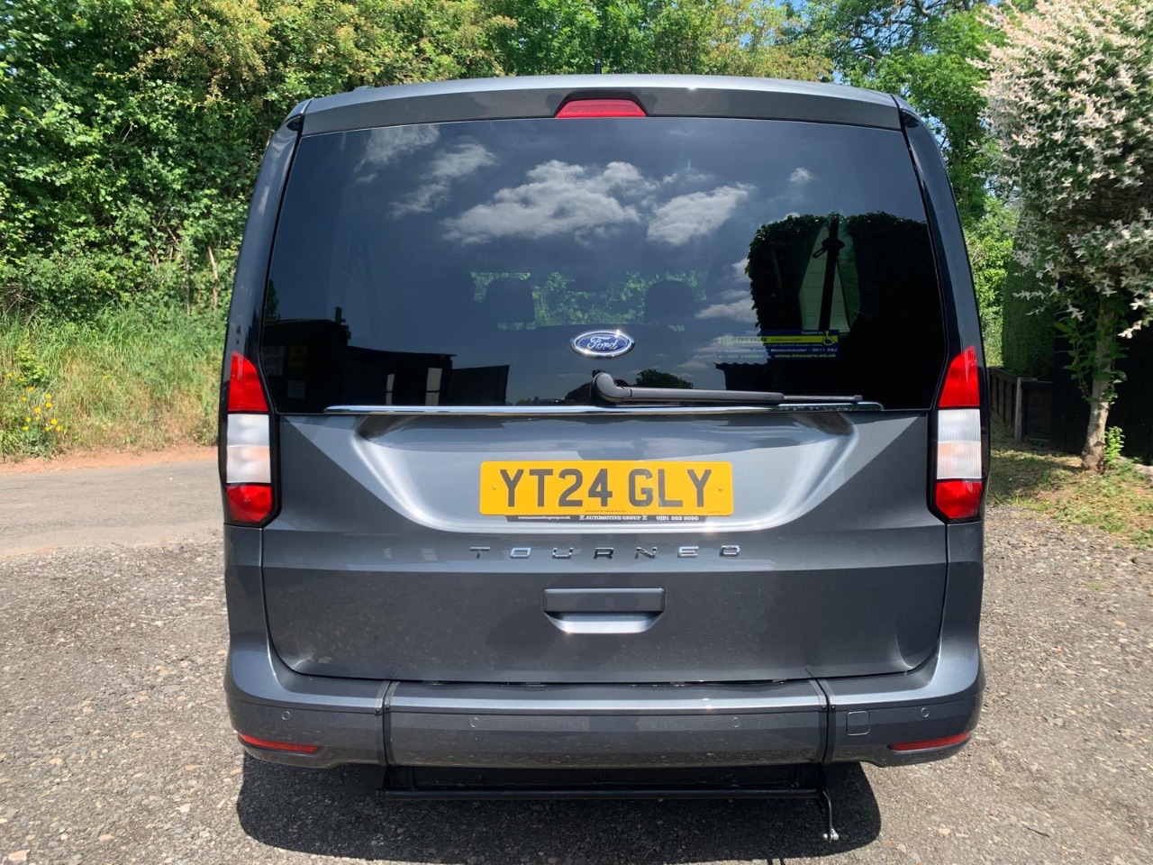 Ford Tourneo