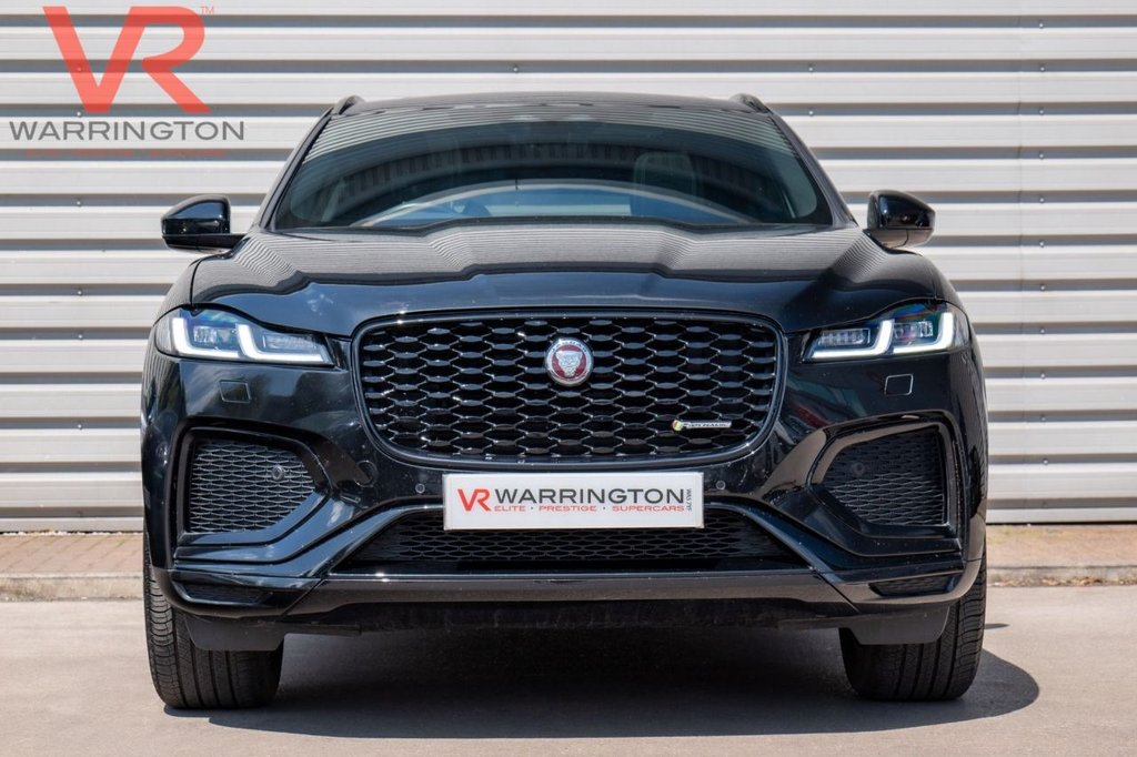 Jaguar F Pace