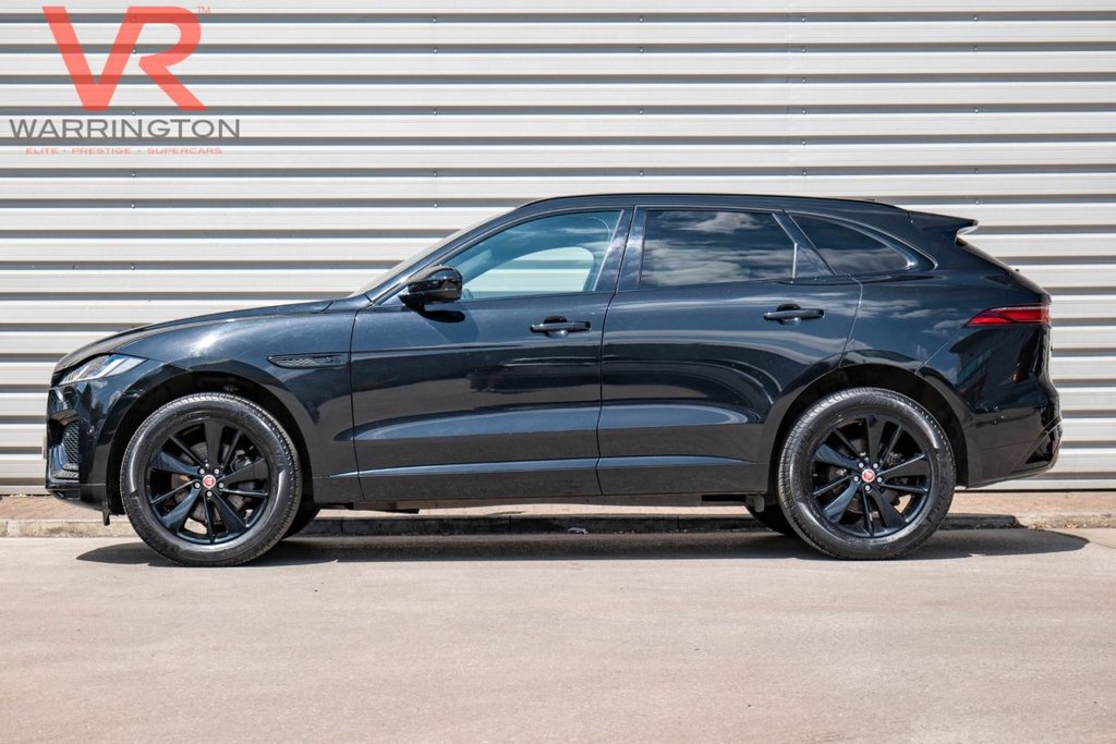 Jaguar F Pace