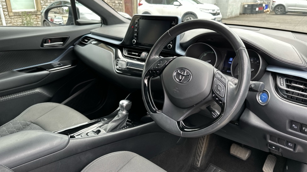 Toyota C HR